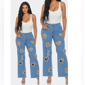 Women's heart distressed rhinestone jeans (NWOT) size :L